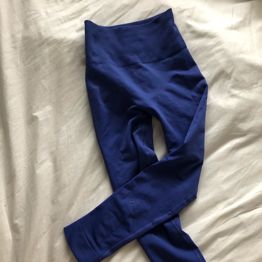 High-Waisted Crop Leggings